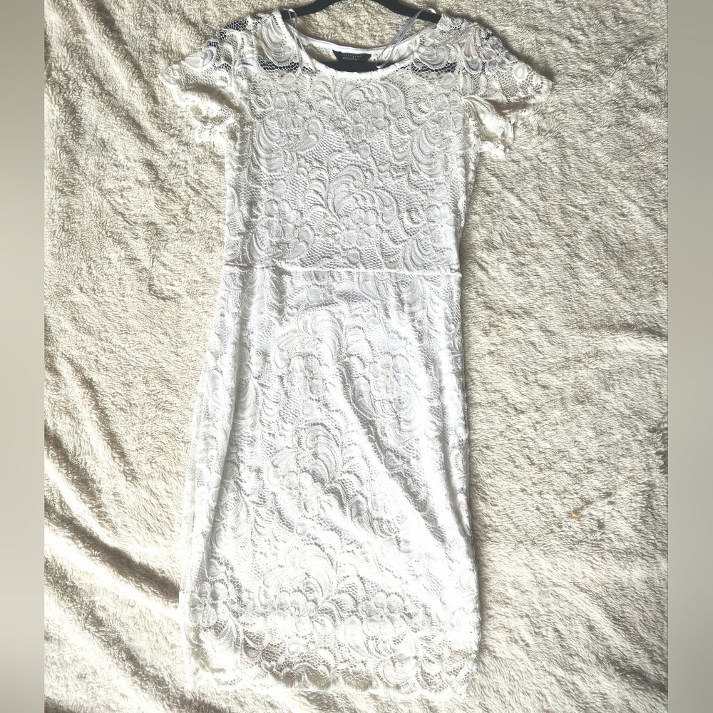 Streetwear Society White Lace Midi Dress